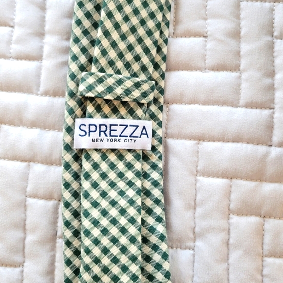 Green and White Cross Pattern Neck Tie - Picture 2 of 3